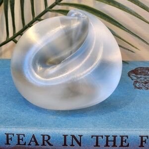 Vintage Signed Iridescent Swirl Art Glass Paperweight 3.25" H.H. 401 2820 4/81